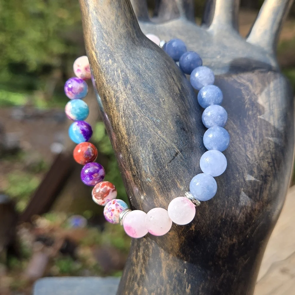 Chalcedony Soldalite & Desert agate natural crystal gemstone stretch bracelet - Picture 5 of 7